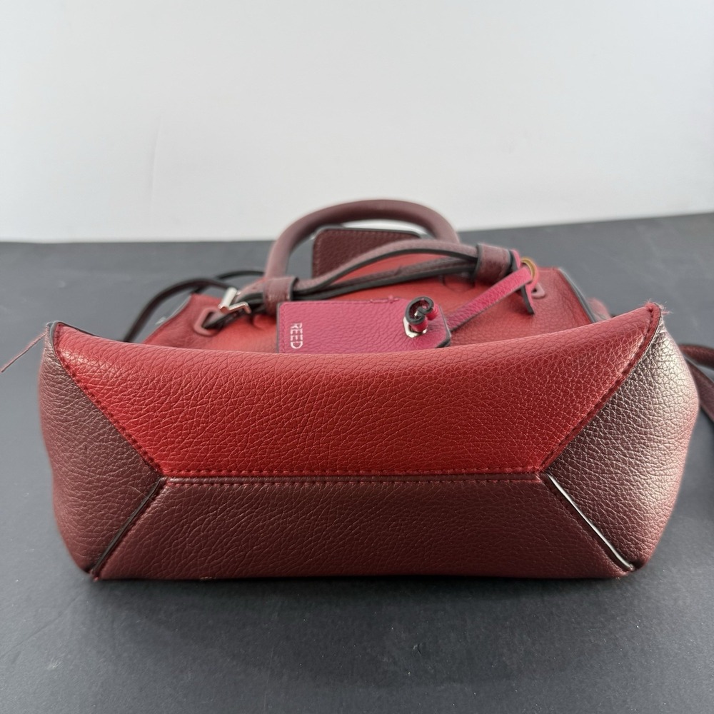 Reed Two Tone Red Purse 9x11", 6" Depth Shoulder/Crossbody - Picture 13 of 14